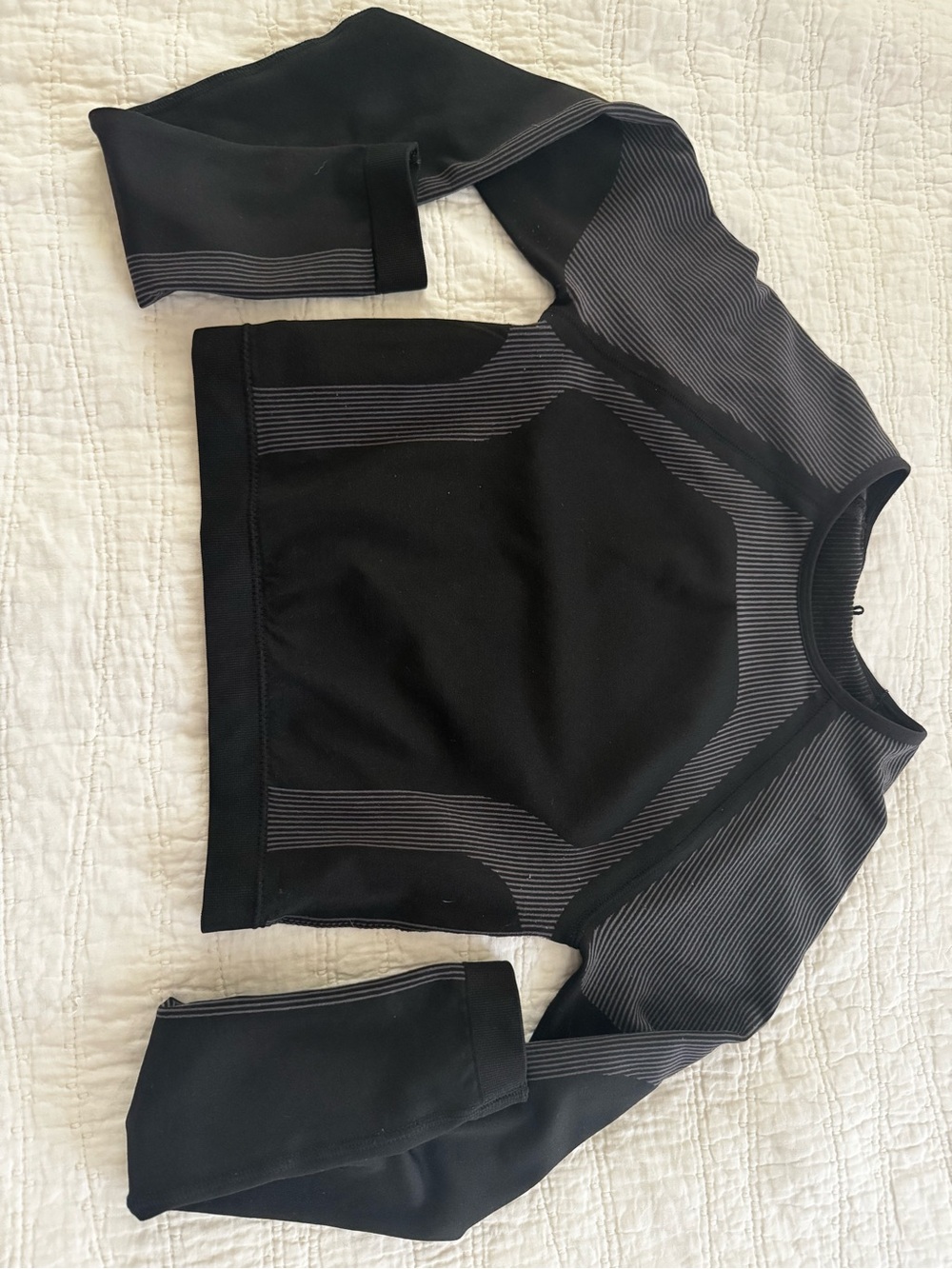 Garage Black Athletic Long Sleeve Crop Top with Subtle Stripe Detail